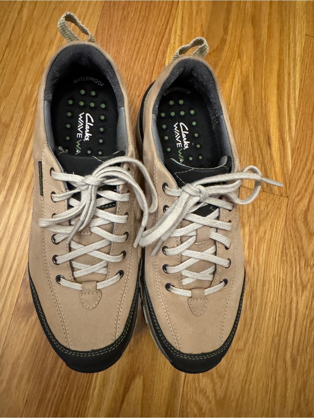Clarks Women’s Beige and Black Wave Lace-Up Sneakers waterproof outdoors nature